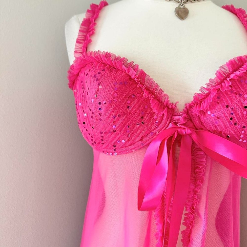 Vintage y2k Victoria’s Secret Sexy Little Things Hot Pink Lace Chemise - Picture 6 of 8